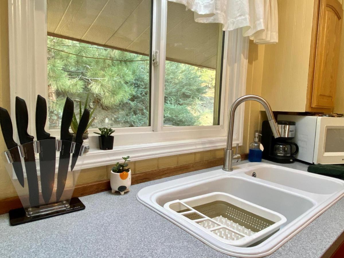 Snow Bunny Cottage, Pets Welcomed! Green Valley Lake Exterior photo